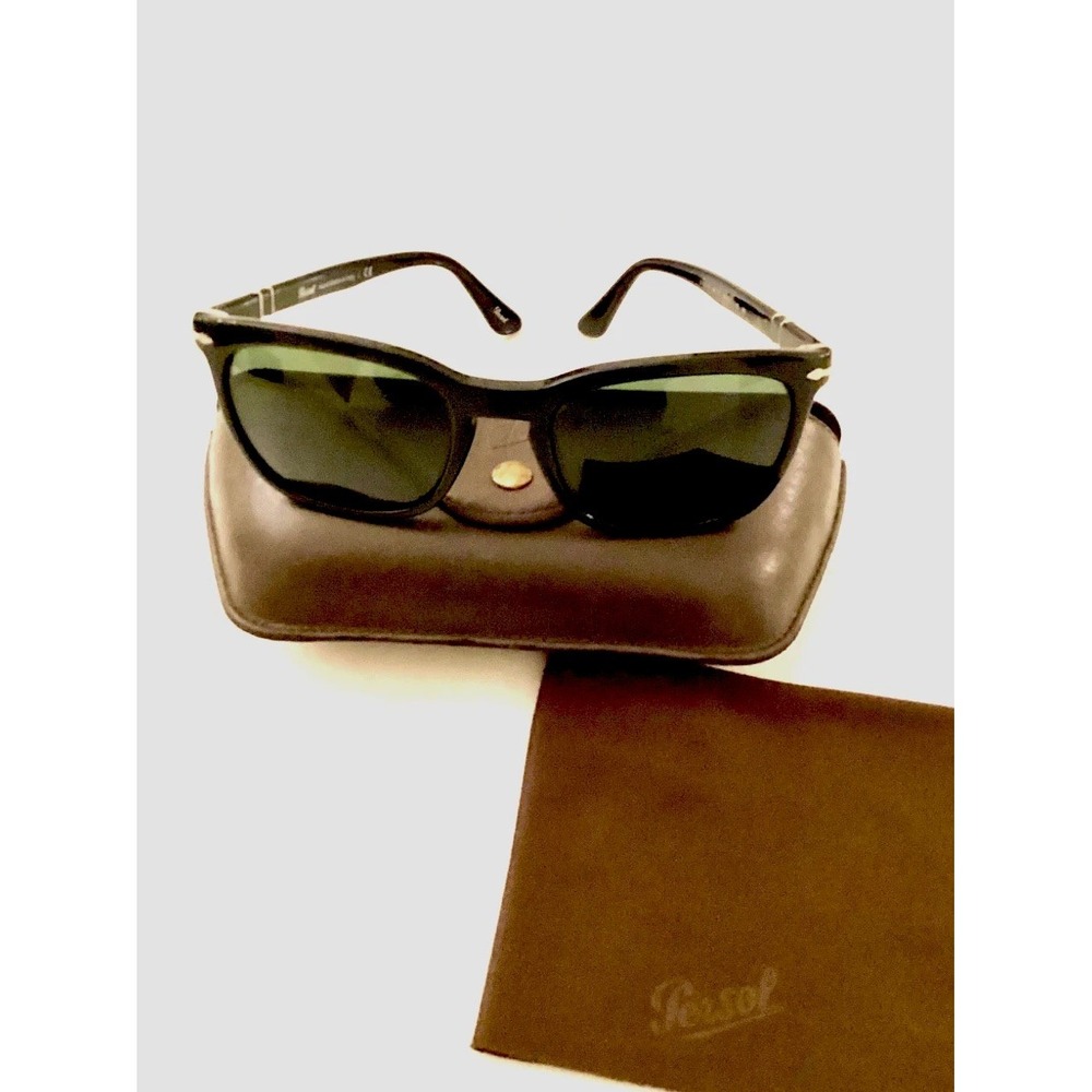 Persol PO3193S 95/31  55 Women 's Sunglasses Polished Black Polarized Lenses.